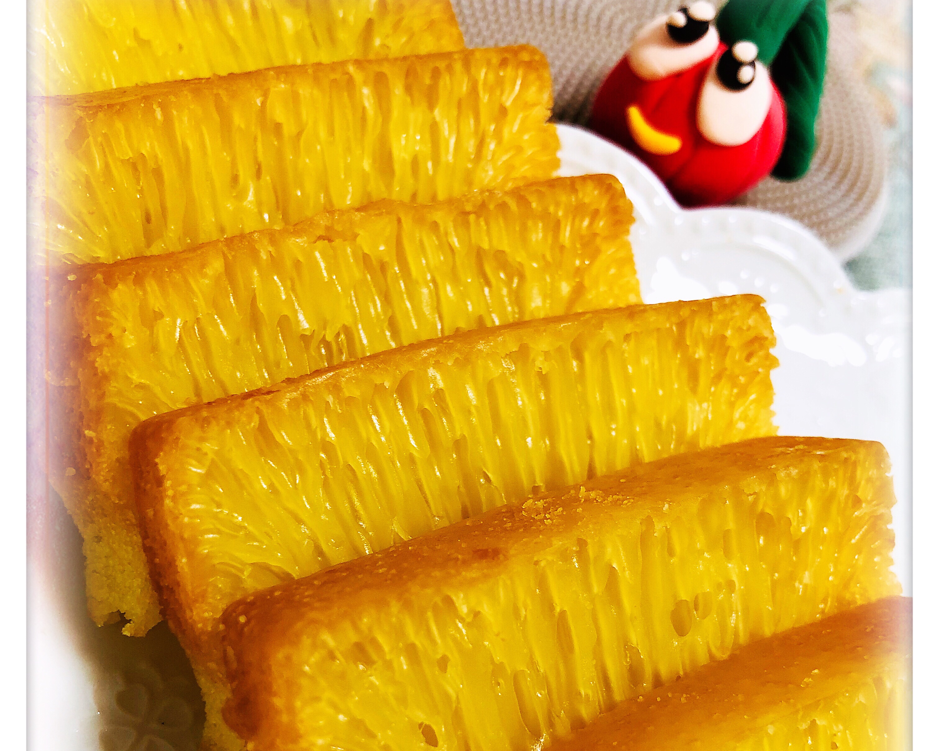 椰香黄金糕——满满的蜂窝&漂亮的鱼翅——甜而不腻，好吃的味道（烤箱版、蒸锅版）的做法