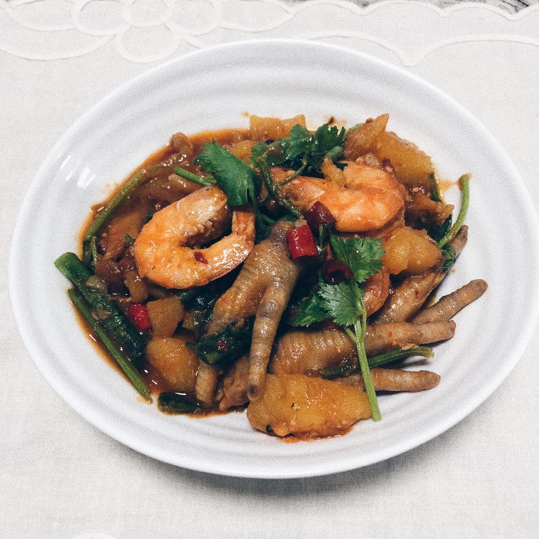 家常鸡爪虾煲