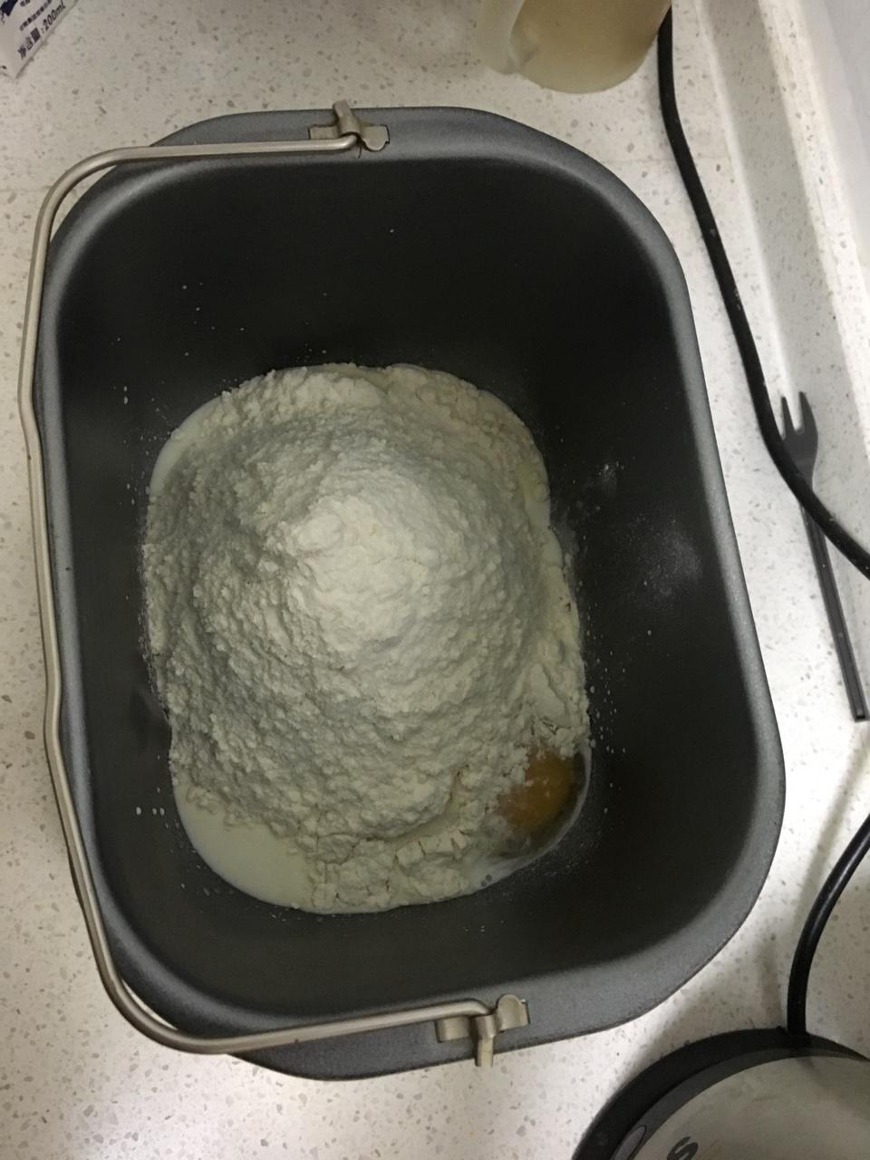 纯奶手撕吐司的做法 步骤1