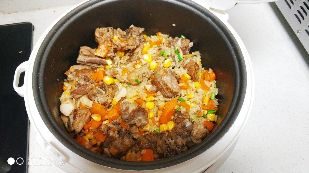 喷香排骨焖饭（爆好吃）