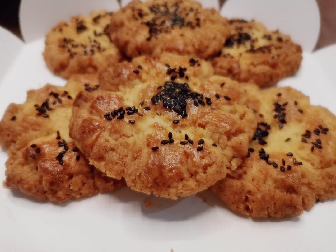 轻轻一按就碎掉的原味桃酥（不输猪油版）