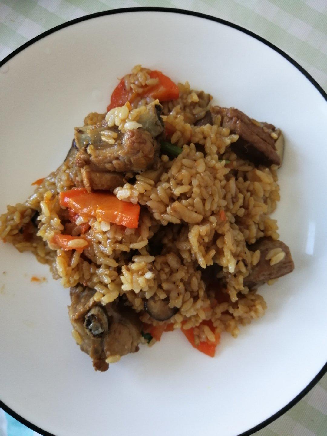 喷香排骨焖饭（爆好吃）