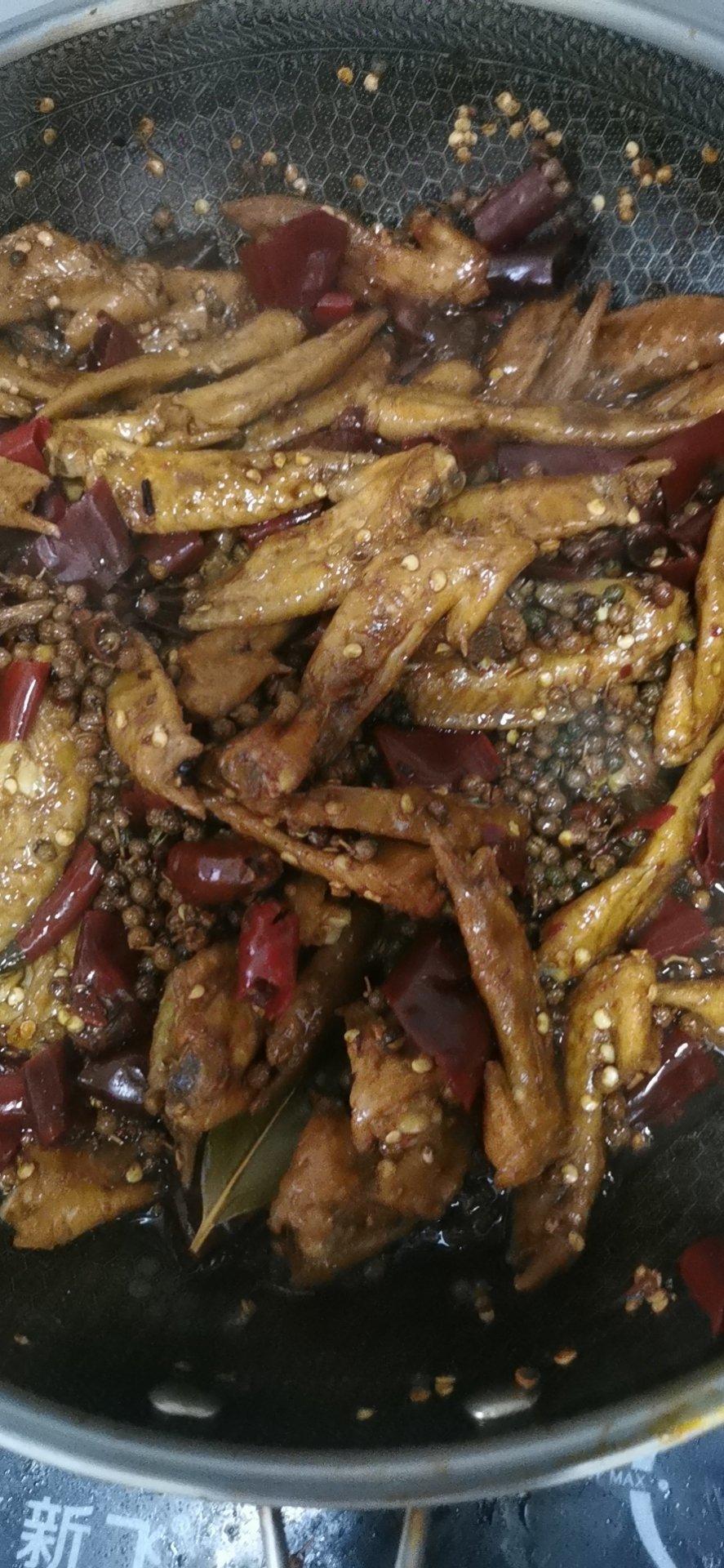 好吃不长肉～周黑鸭味鸡翅尖 ---重庆版
