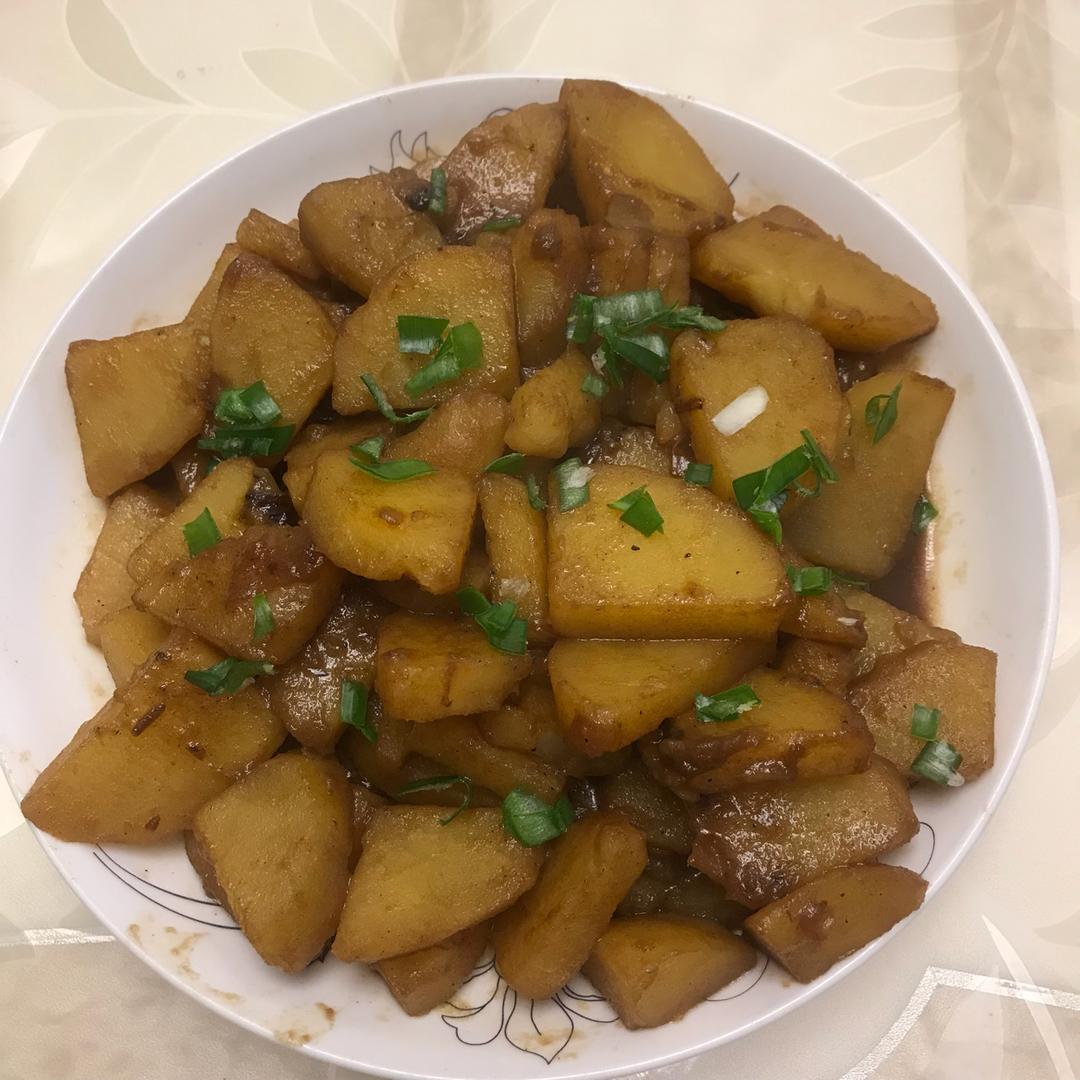 红烧土豆块