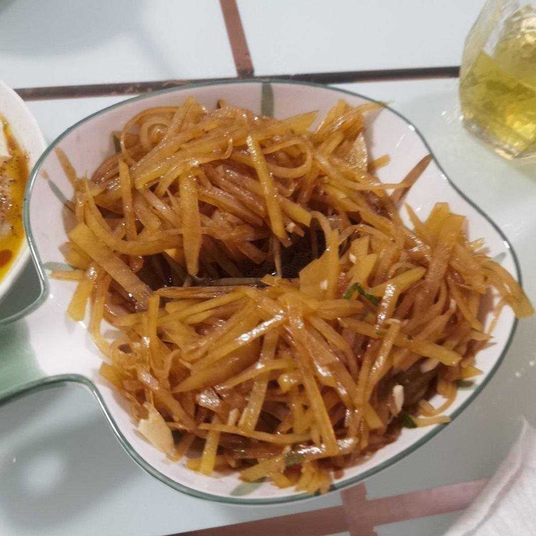 香辣开胃的凉拌土豆丝