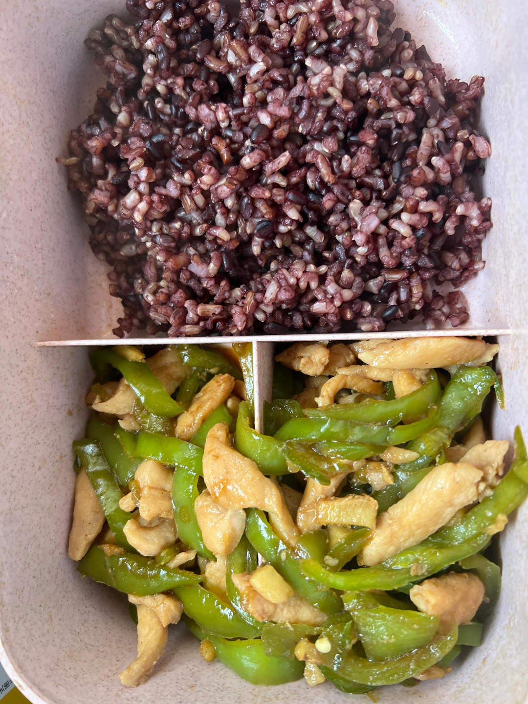 巨好吃的青椒炒鸡胸肉丝，超下饭