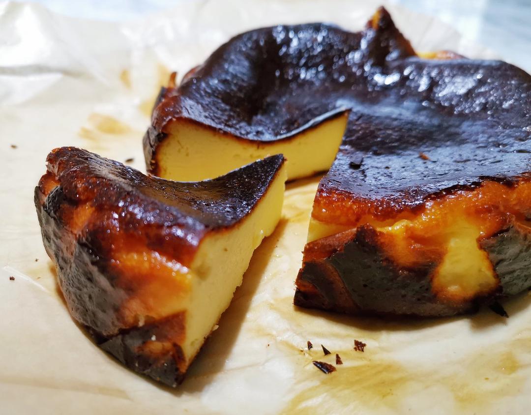 巴斯克式芝士蛋糕