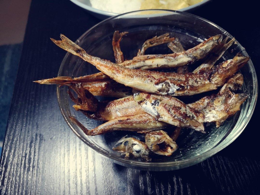 香煎椒盐多春鱼