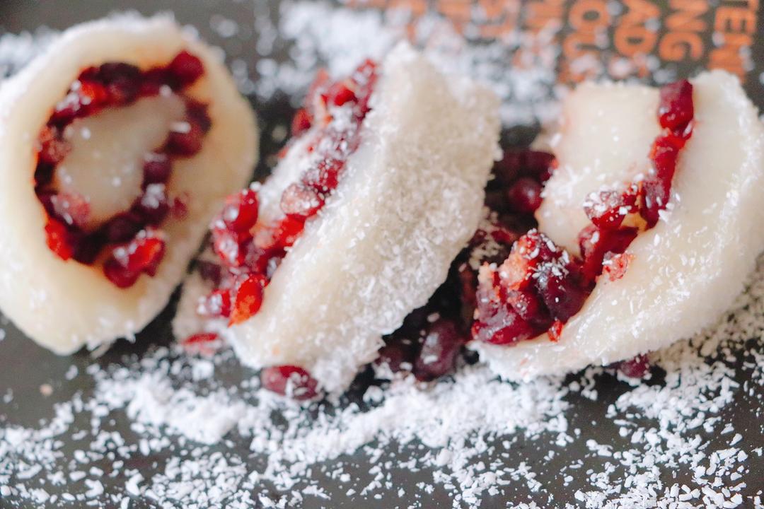 椰蓉豆沙糯米卷