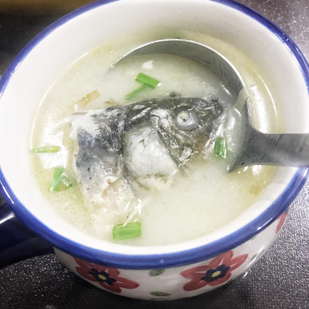 奶白鲫鱼汤的做法