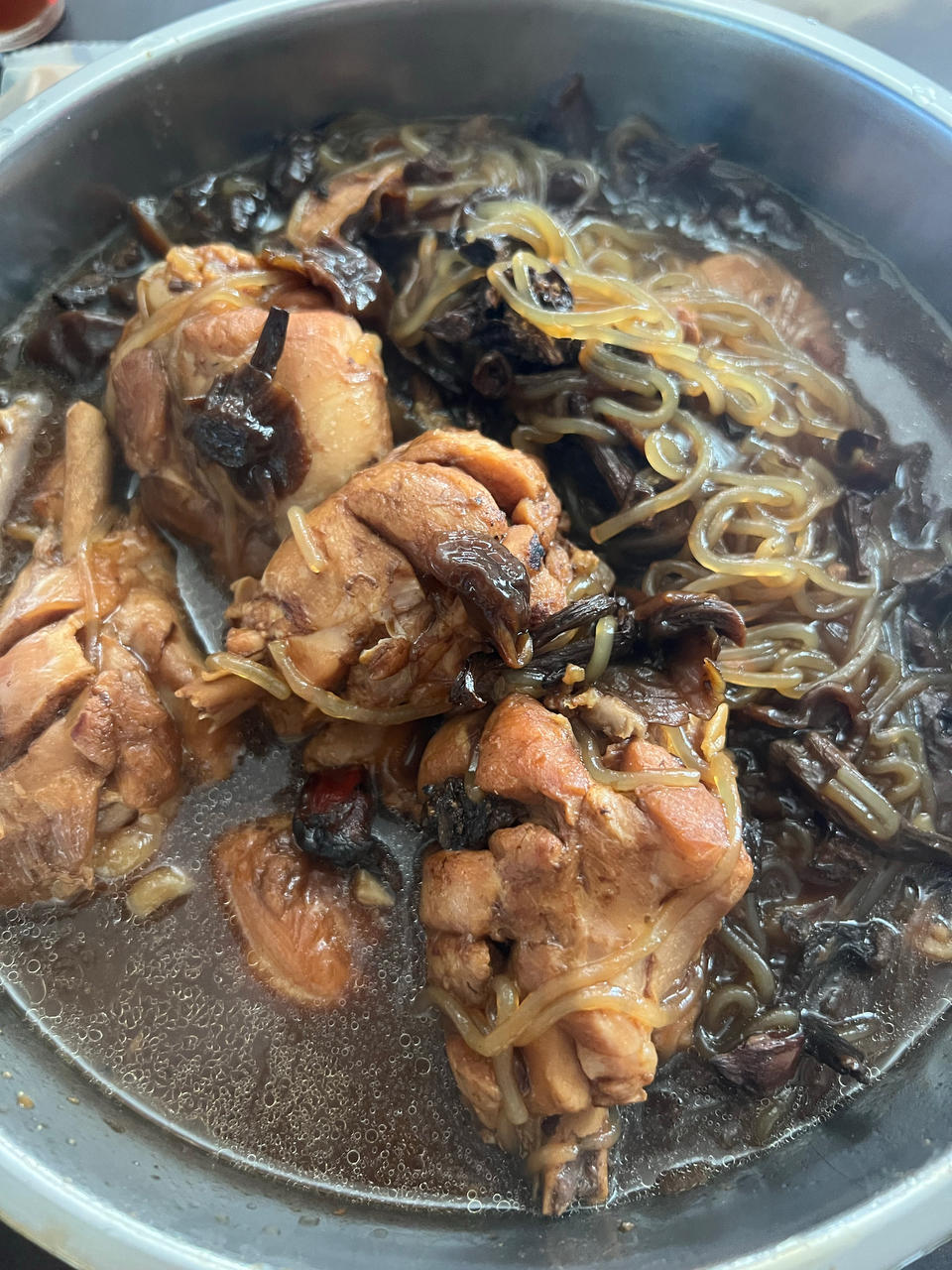 小鸡炖蘑菇