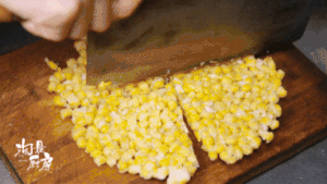『淘最厨房』玉米烙，酥！的做法 步骤9