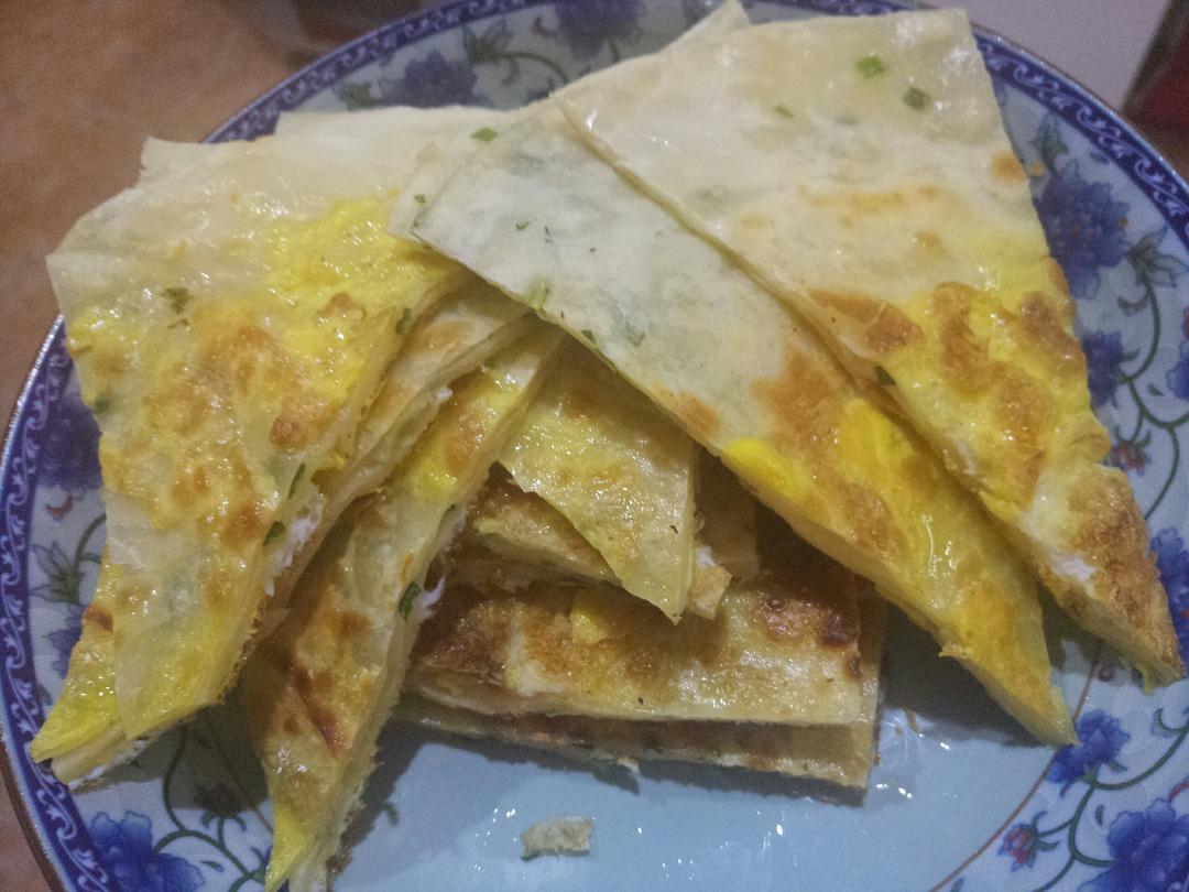 鸡蛋葱油饼                  （更新饼坯保存方法）