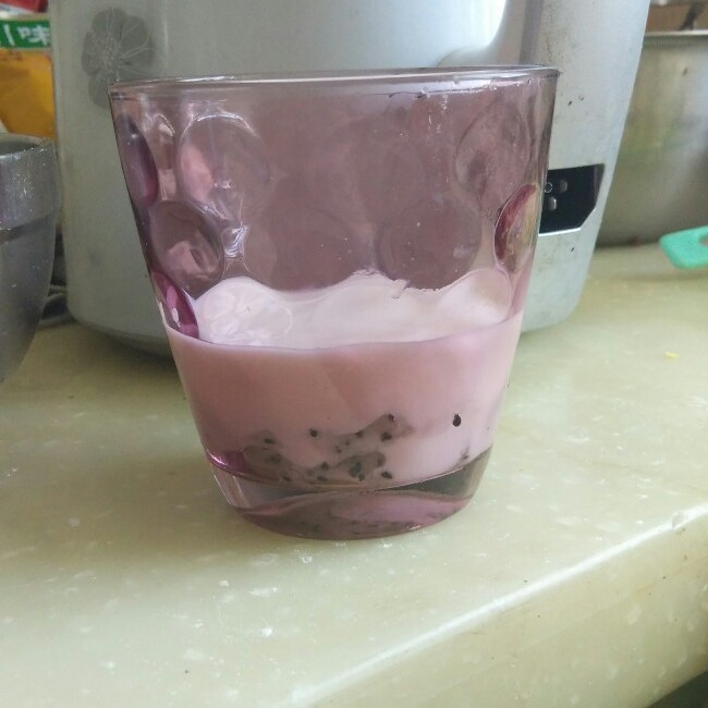 水果酸奶杯的做法 步骤2