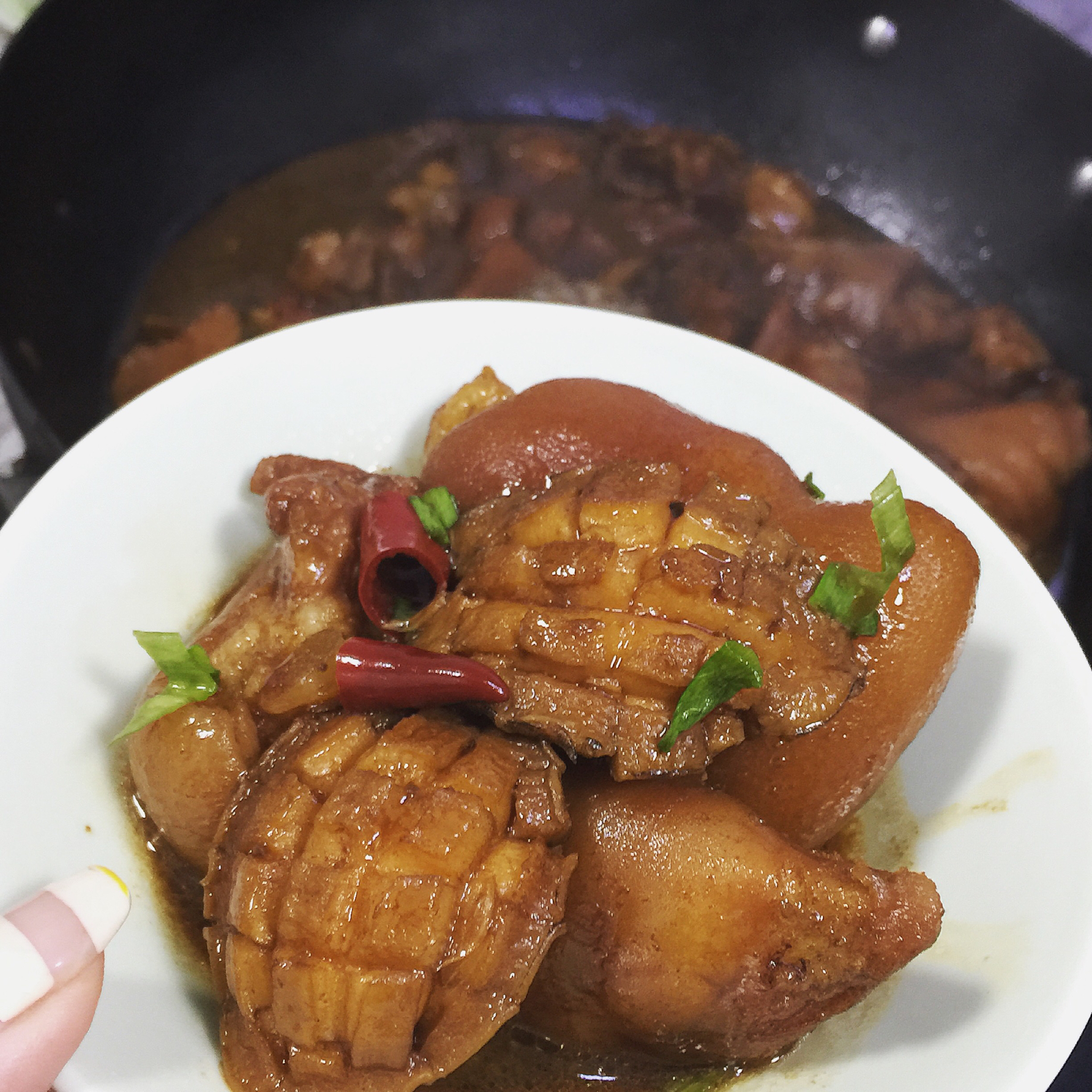 美味的家常菜：红烧猪蹄