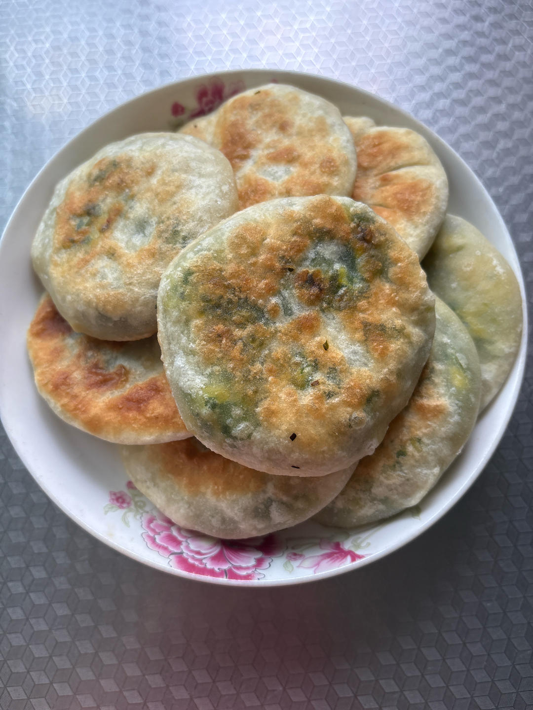 皮薄馅大～韭菜鸡蛋饼