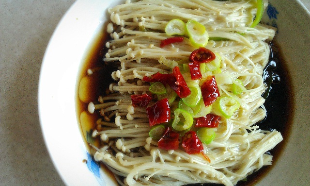 白灼金针菇