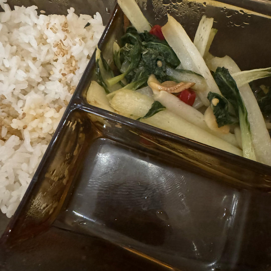 炝炒小白菜（脆爽）