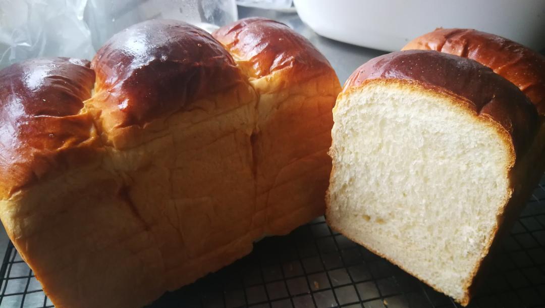 比中种还柔软的香醇面包——酸奶奶酪吐司（二奶吐司）