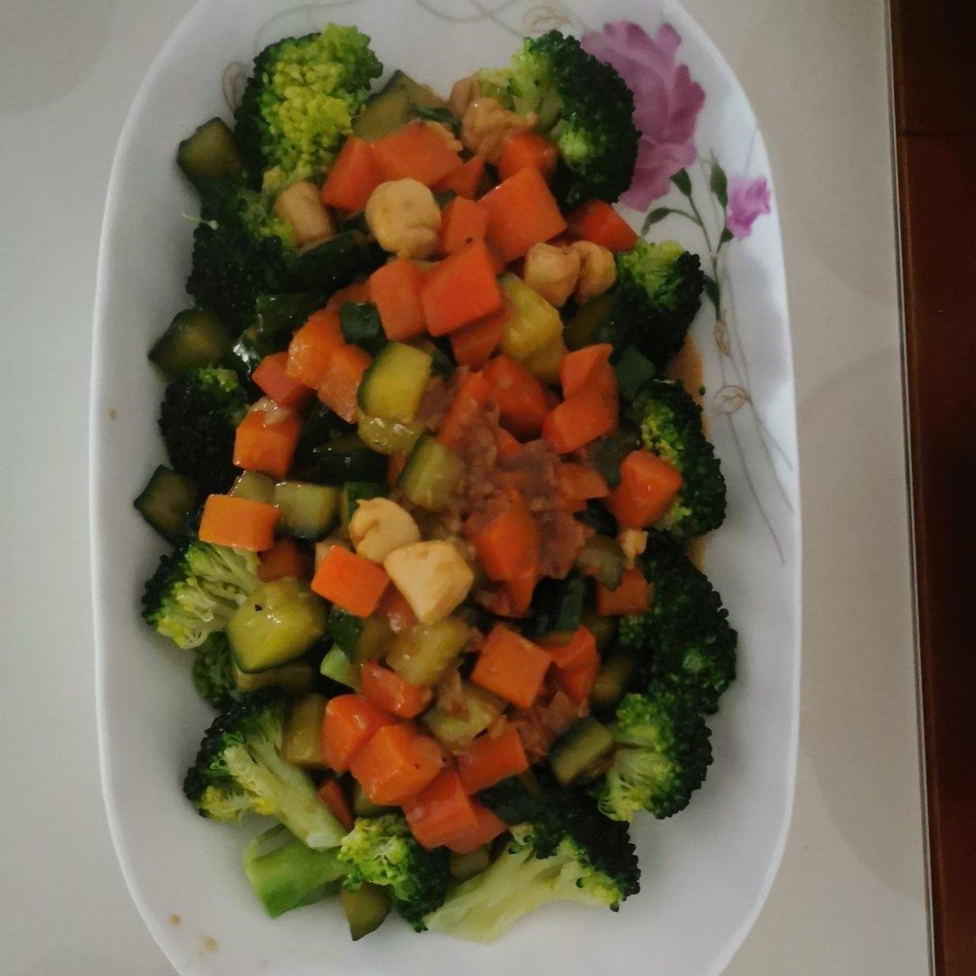 西兰花什锦扇贝柱～～改变日常搭配方式，另加勾芡