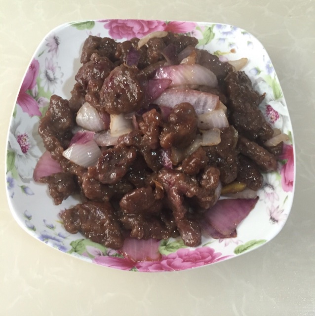 洋葱炒牛肉