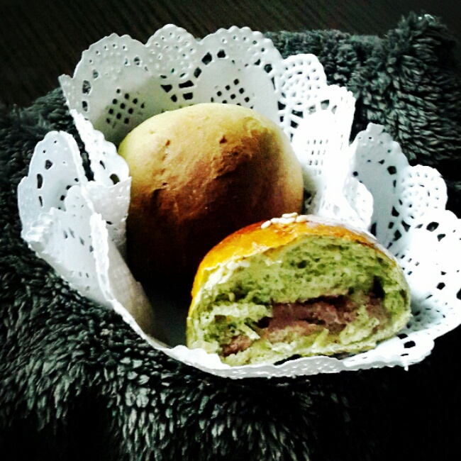 抹茶红豆面包