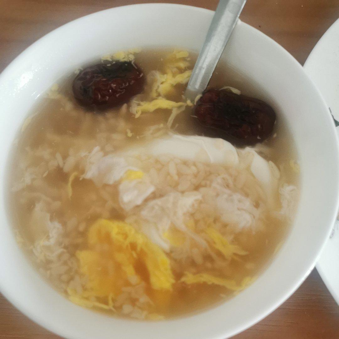 红糖米酒煮鸡蛋