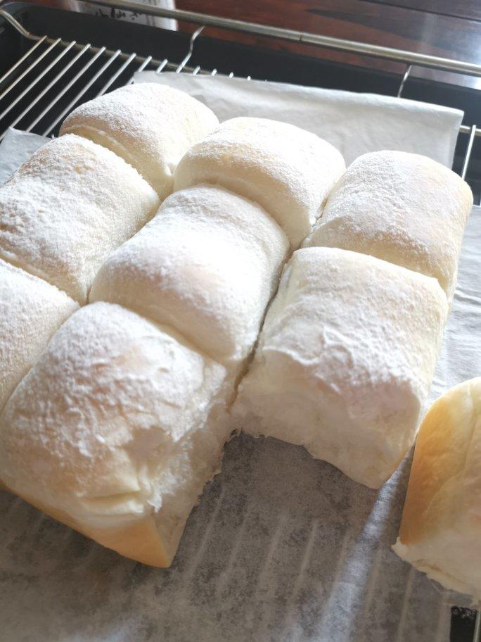 纯白超软日式牛奶面包