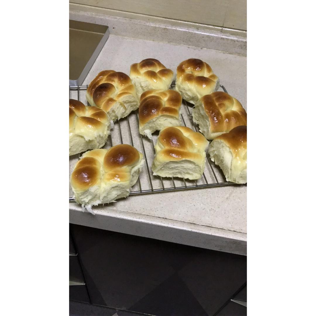 爱和自由的老式面包
