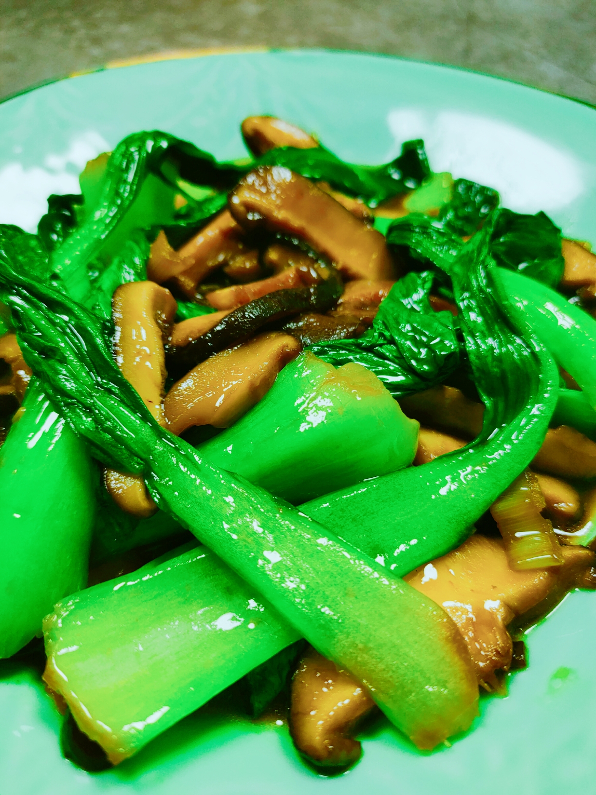 简单香菇上海青(油菜)的做法