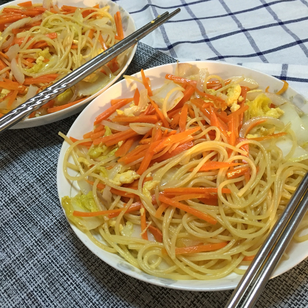中式炒意面