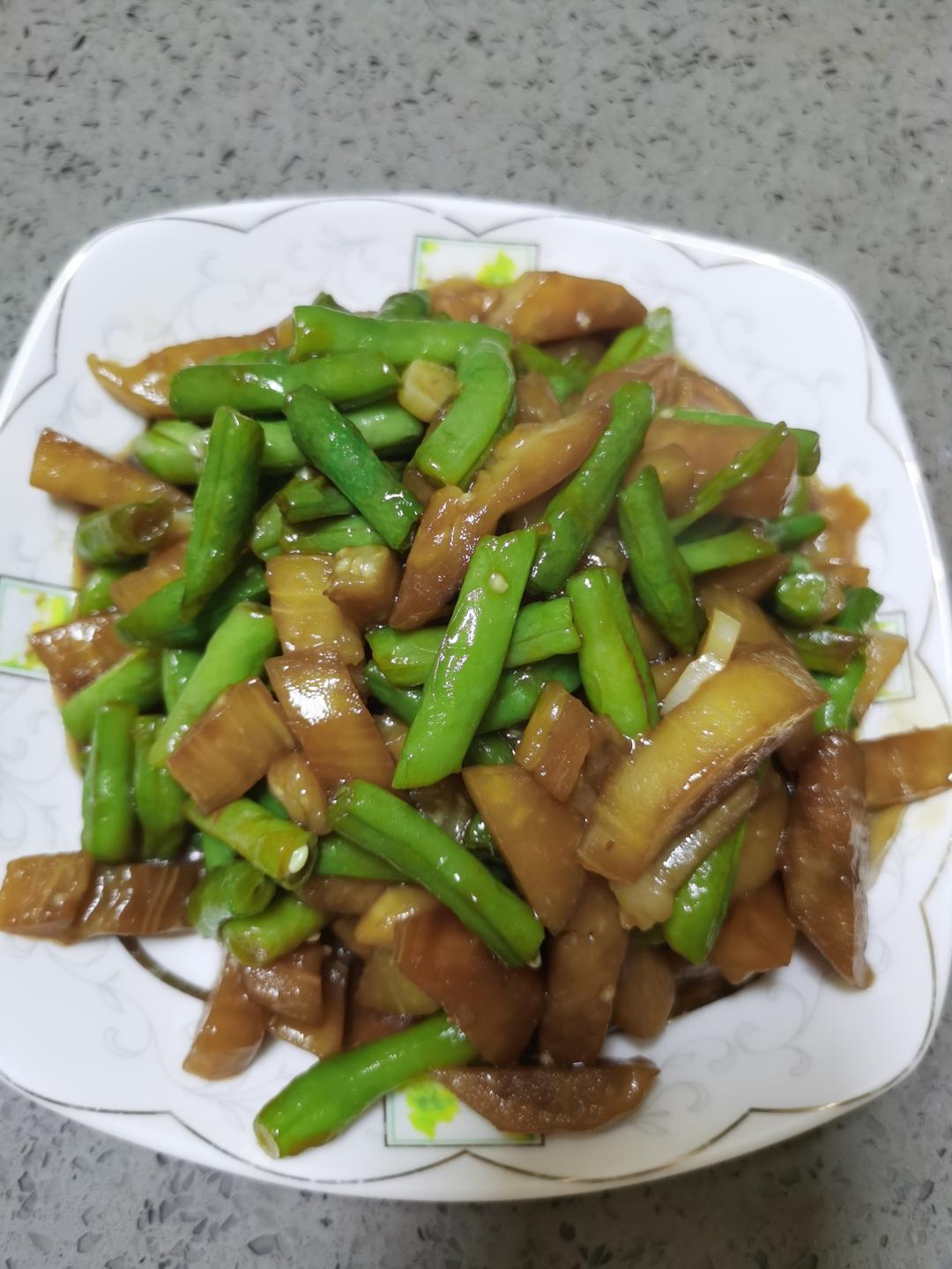 家常豆角烧茄子（少油版）