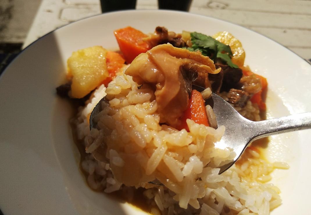 娃娃吃光盘的咖喱牛腩饭的做法