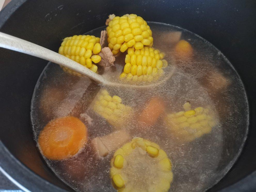 莲藕排骨汤