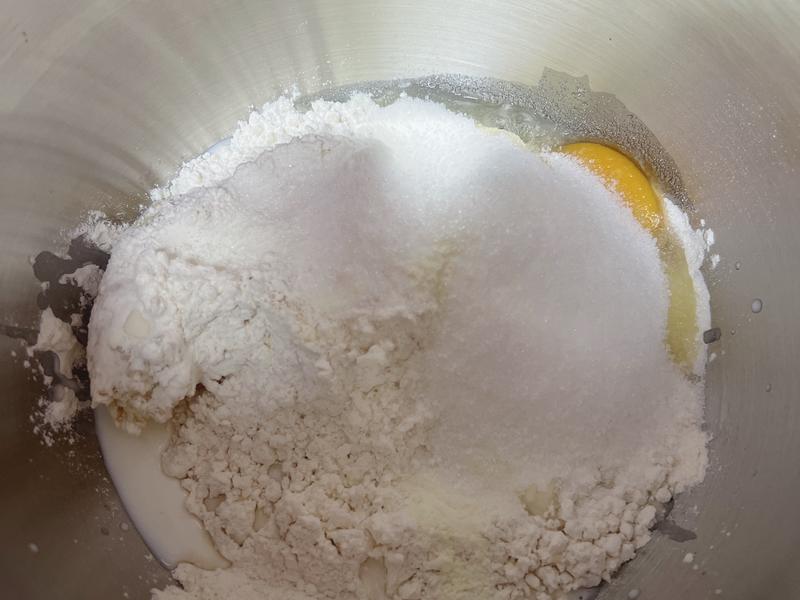 纯奶手撕吐司的做法 步骤1