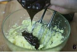 浓郁榛子巧克力蛋糕的做法 步骤6