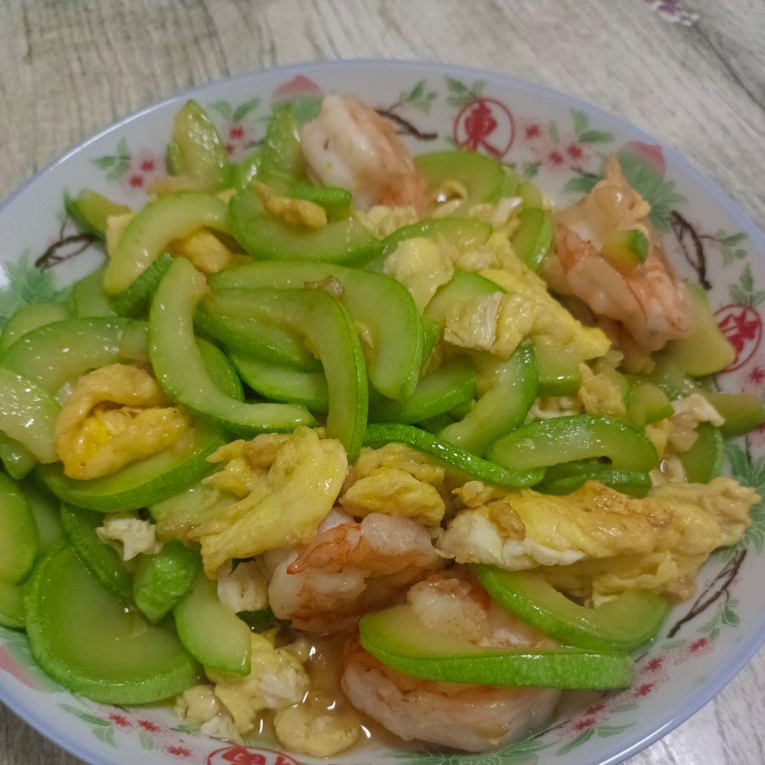 西葫芦虾仁炒鸡蛋