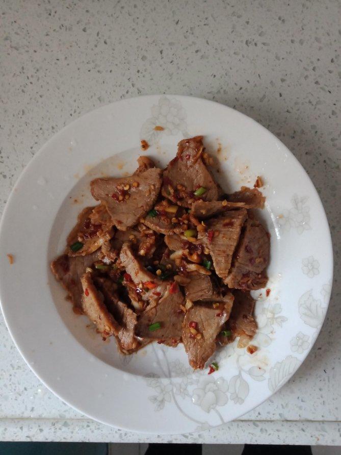 凉拌牛肉