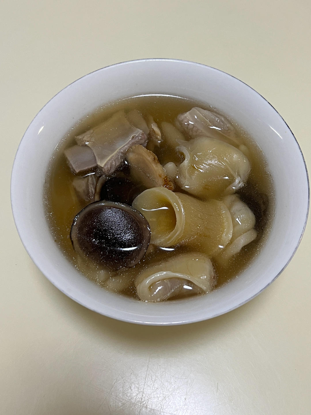 鹿茸鳗鱼胶排骨汤