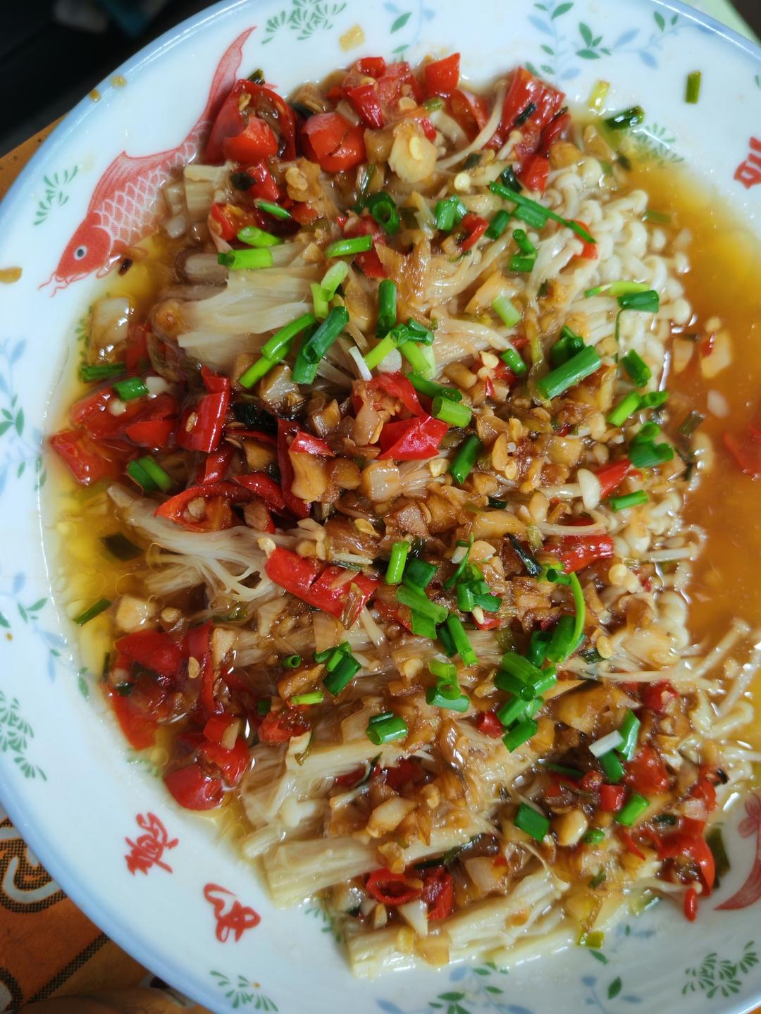 超级下饭的蒜蓉金针菇！好吃到爆