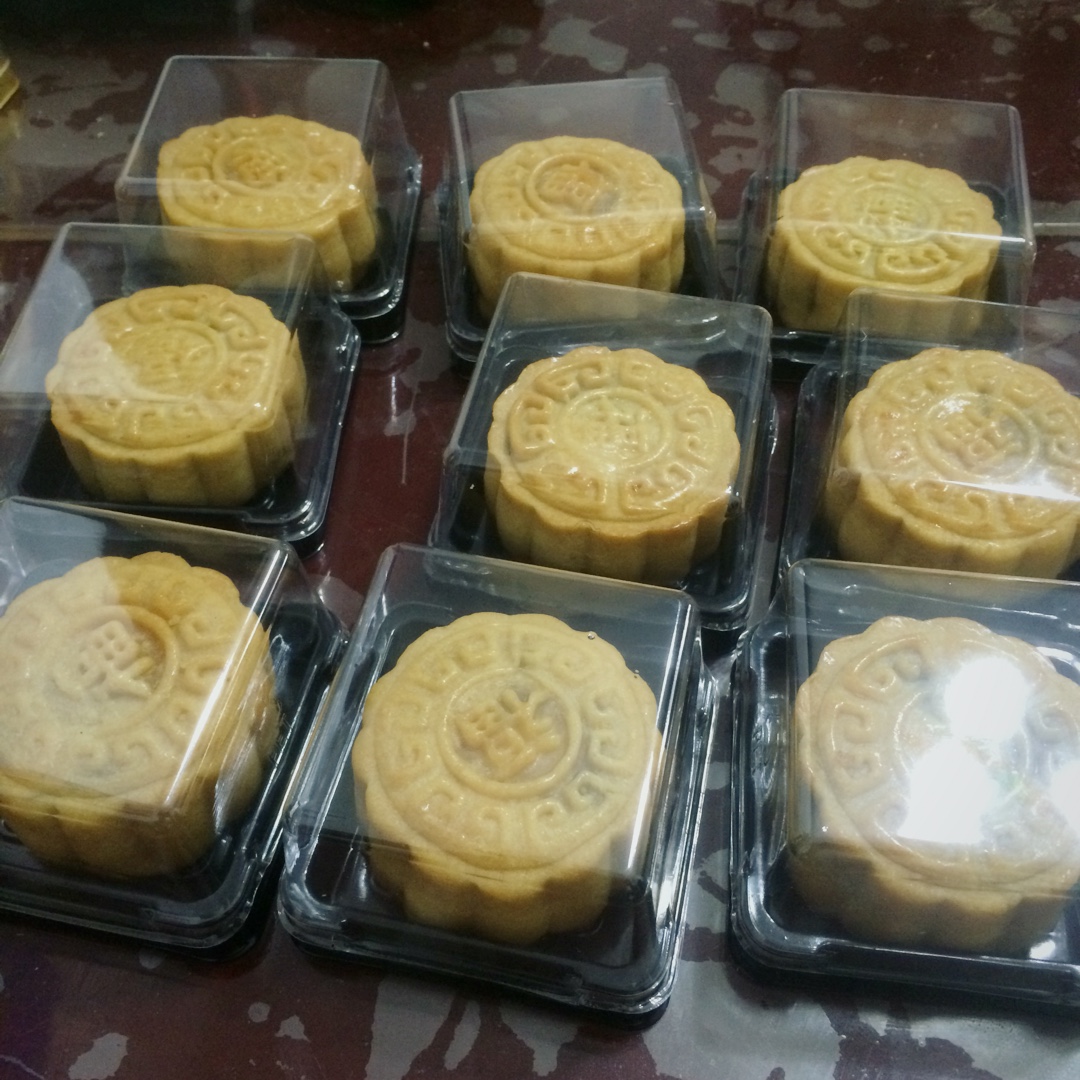 广式月饼——蛋黄莲蓉月饼