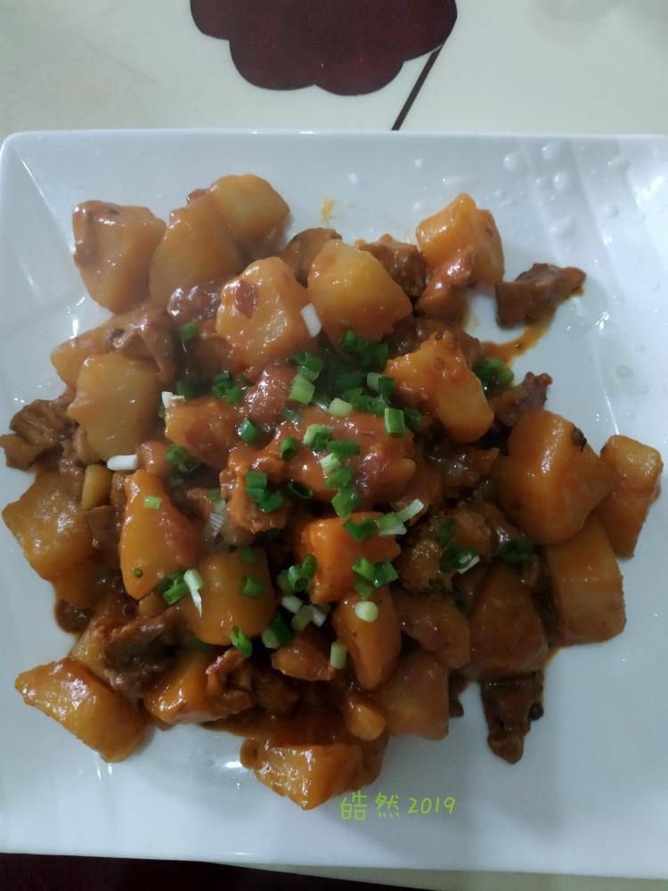 家常红烧土豆鸡肉的做法