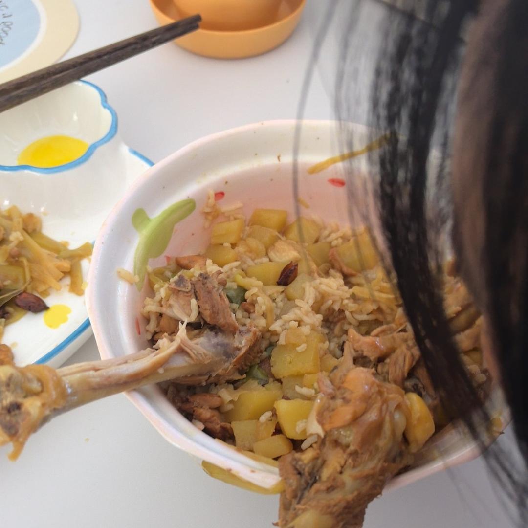 下饭神器🔥鸡腿炖土豆