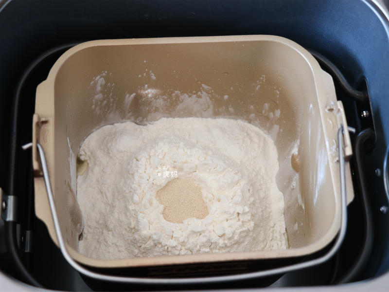 纯奶手撕吐司的做法 步骤1