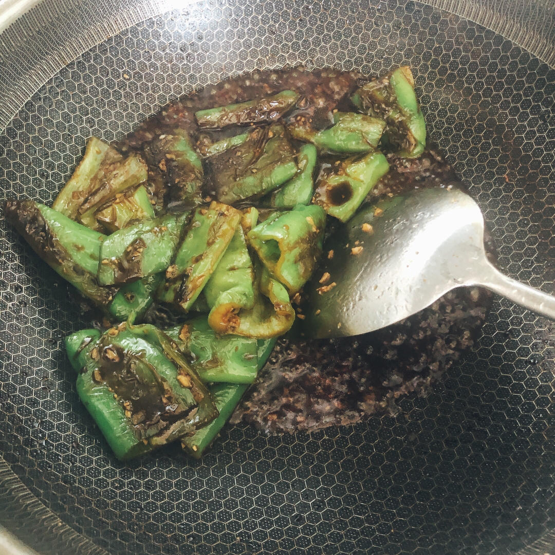 ㊙家常快手菜，虎皮青椒，米饭多备一点哟