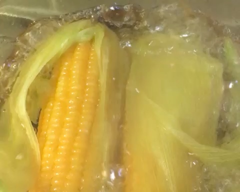 原味煮玉米，素食粗粮的做法