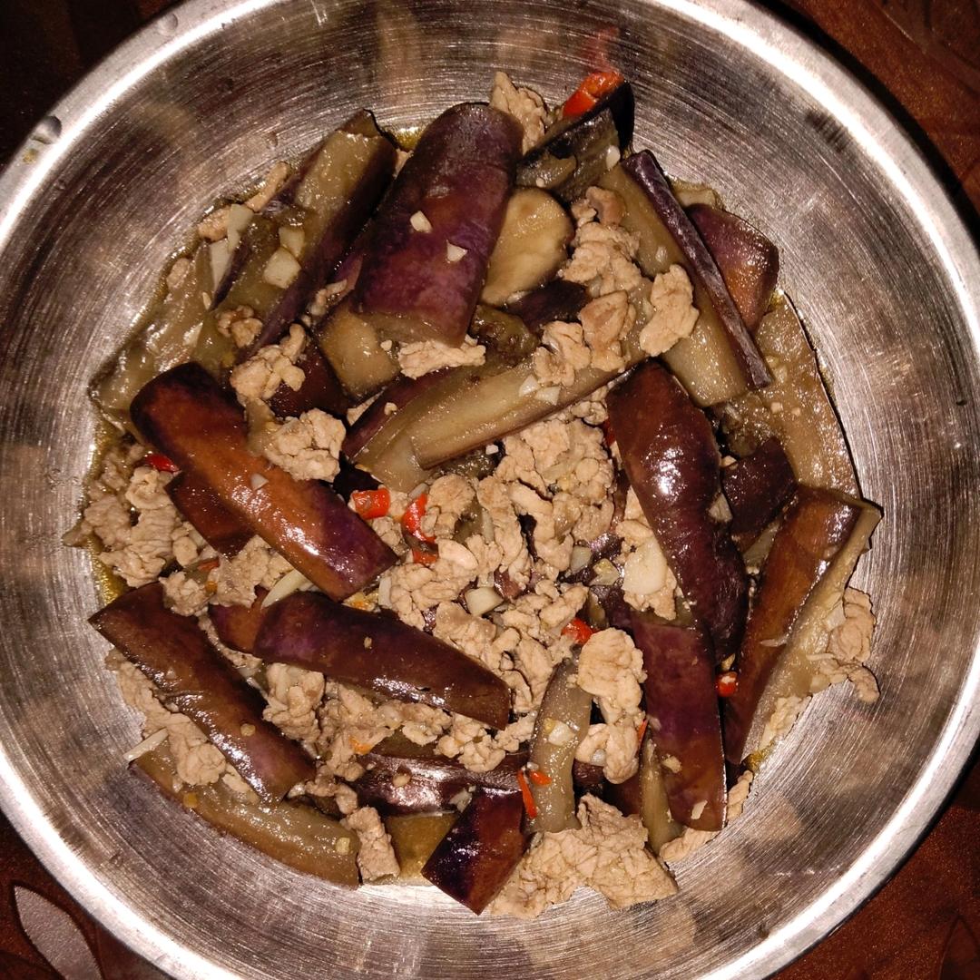 新手也能十分钟做完全家舔盘子的肉末茄子