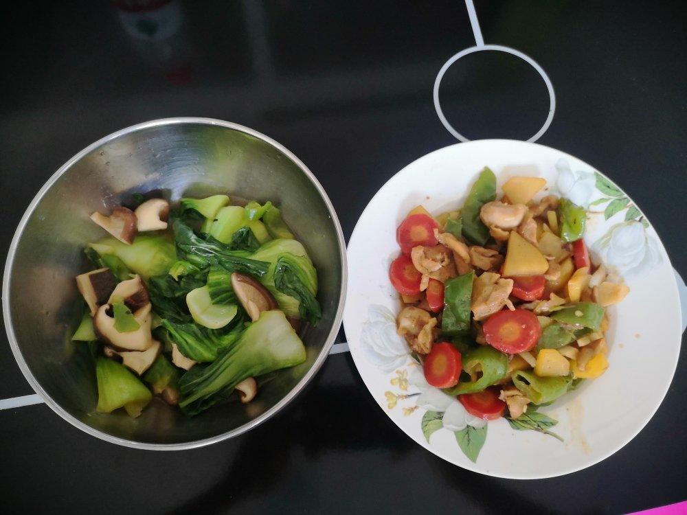〈生炒鸡腿〉，值得一试。欣小厨 😉