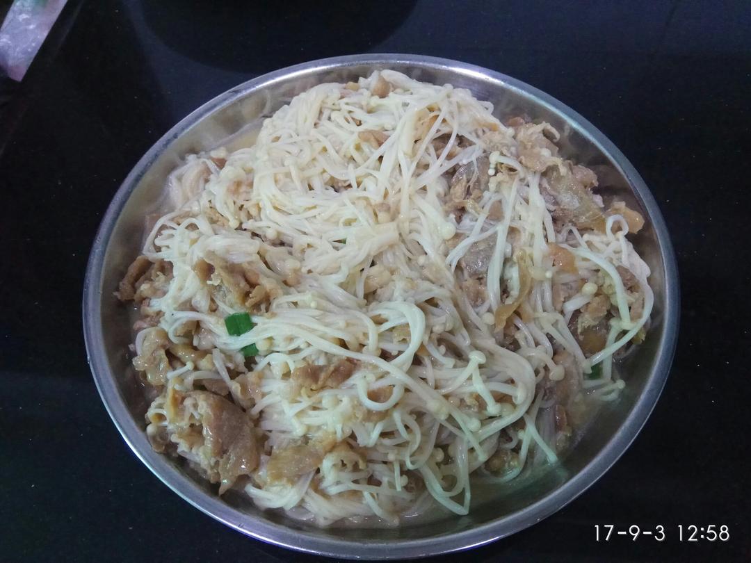 金针菇炒羊肉
