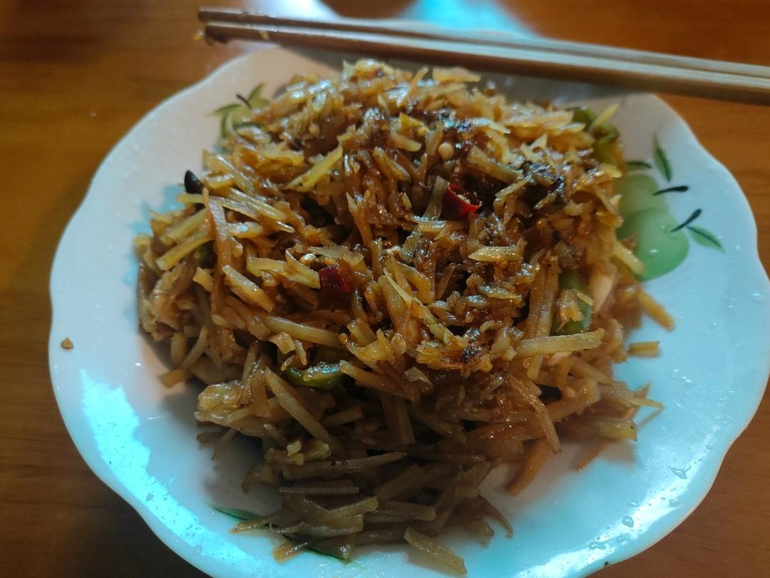 青椒土豆丝（炒制不粘锅，入口不软烂）